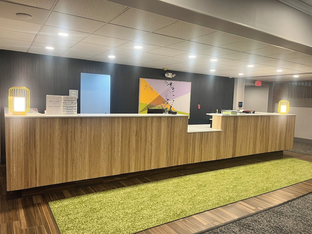 Spark by Hilton Lockport - photo 4