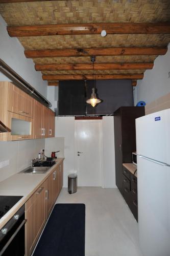 Annis House