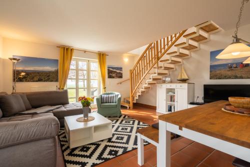 Feriendorf Rugana Komfortplus Appartement mit 2 Schlafzimmern und Terrasse D43 — 4-Star Luxury Hotel in Dranske, Germany