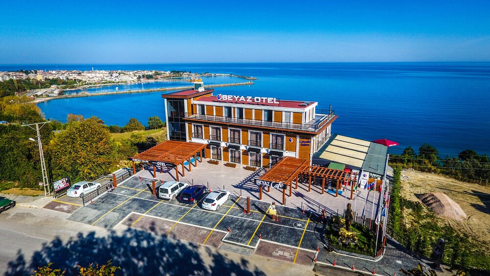 Beyaz Otel Gerze — Gerze
