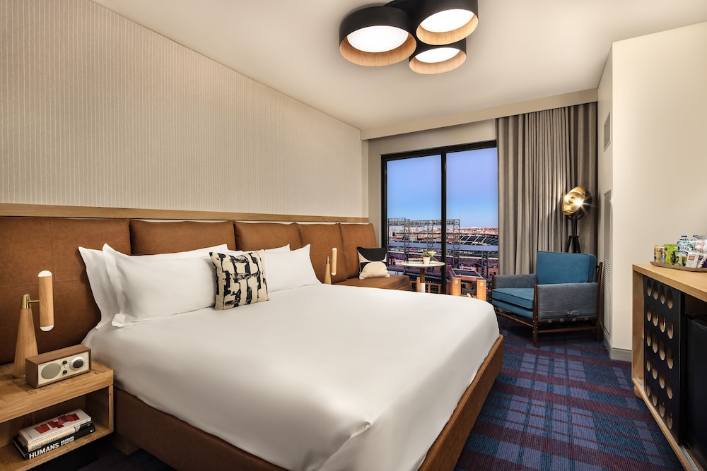 The Rally Hotel at McGregor Square - photo 8