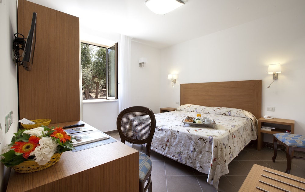 Villa Angelina — 4-Star Luxury Hotel in Massa Lubrense, Italy