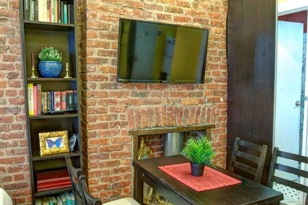 Chelsea Art Suites - photo 21