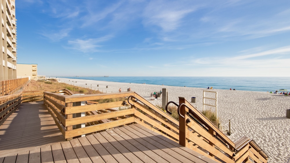 Tidewater Beach Luxury Penthouse With Resort Amenities and a View - photo 35