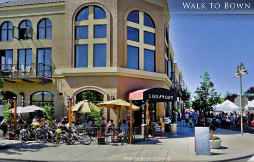 Elegant Boise River Home at Bown Crossing with Hot Tub — 4-Star Luxury Hotel in Boise, United States