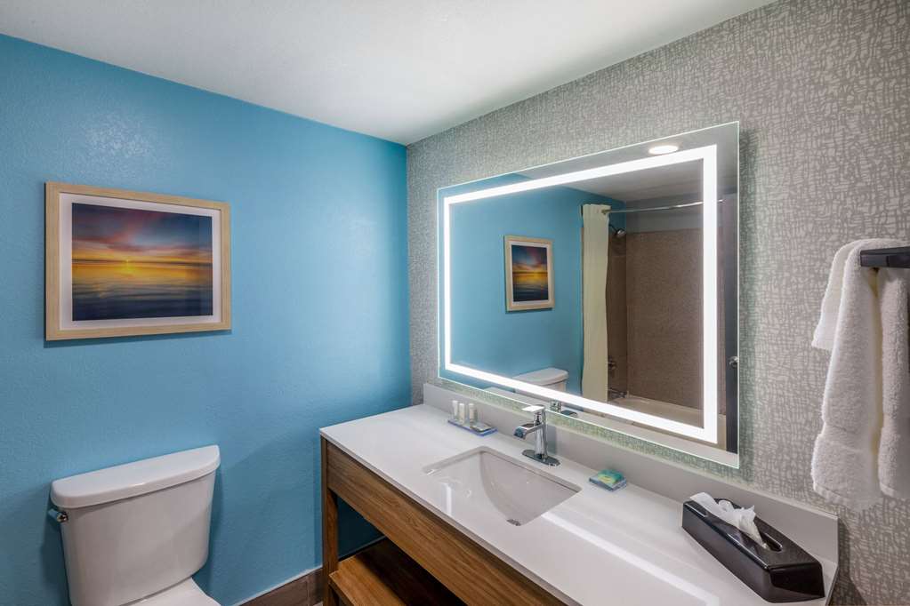 La Quinta Inn & Suites by Wyndham New Braunfels - photo 34