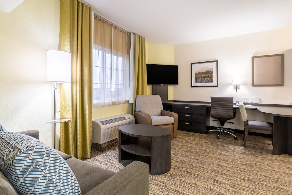 Candlewood Suites Portland Airport by IHG - photo 11
