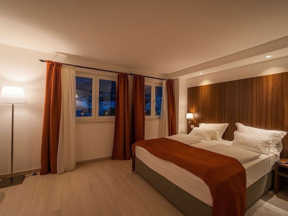 Aparthotel Miramare — Makarska — photo 4