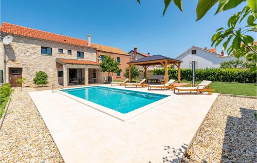 Lovely Home In Vir With Wifi — 4-Star Luxury Hotel in Vir, Croatia