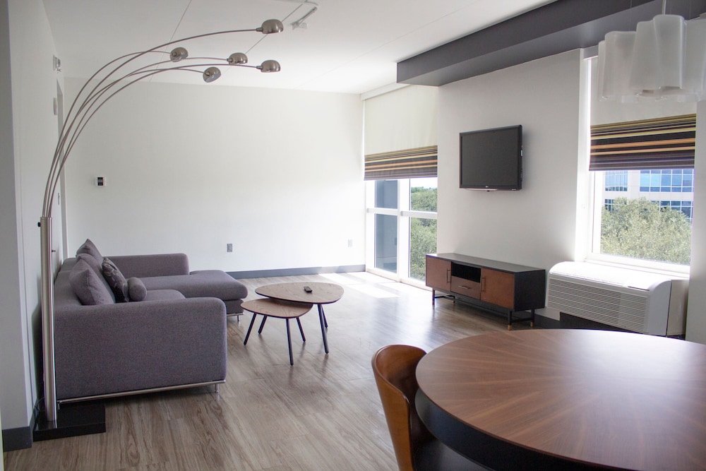 Aloft Miami Doral - photo 22
