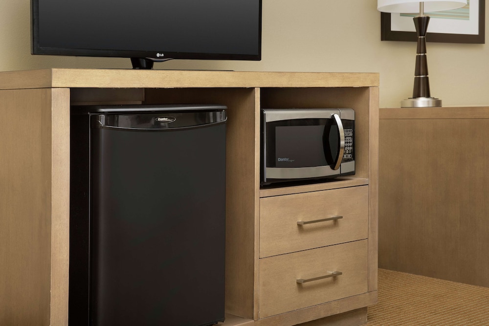 Hampton Inn Lake Charles - photo 21