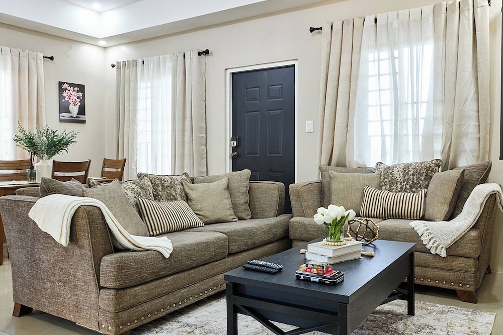 Blanket & Brew Accommodation in Scarborough, Trinidad and Tobago