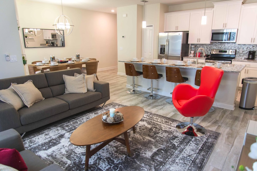 Gatsby Storey by Orlando Short Term — 4-Star Luxury Hotel in Kissimmee, United States