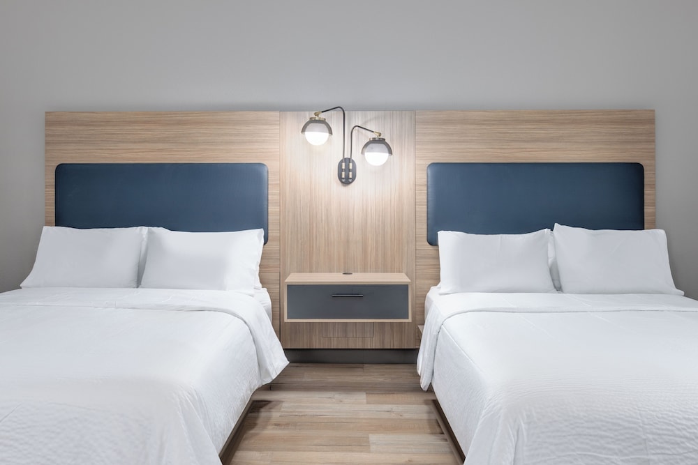 Candlewood Suites Houston by IHG - photo 14