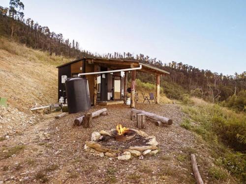 Aurora Lookout by Tiny Away — hotel in Macksville