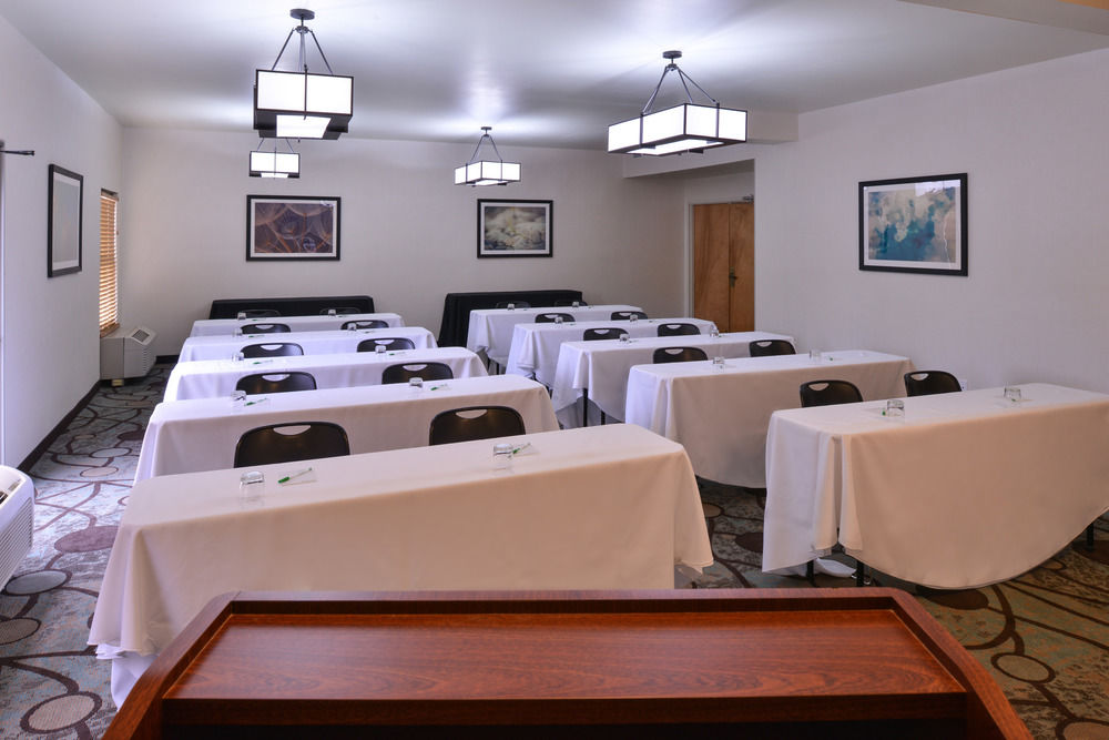 Wyndham Garden Greenville Airport - photo 23