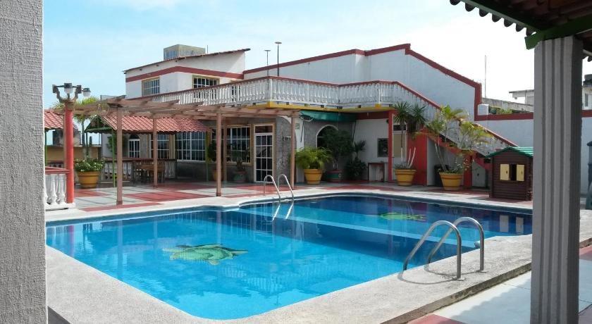 Hotel y Bungalows Monteverde in Playa De Chachalacas, Mexico