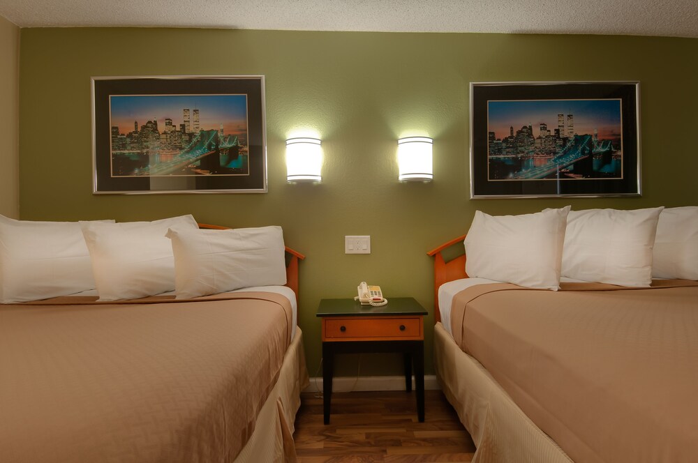 Vagabond Inn Bakersfield North - photo 4