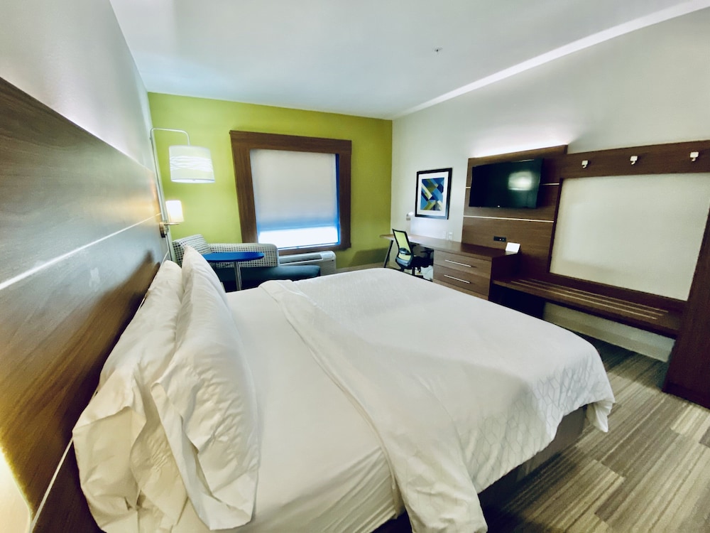 Holiday Inn Express Pineville Alexandria Area by IHG - photo 36