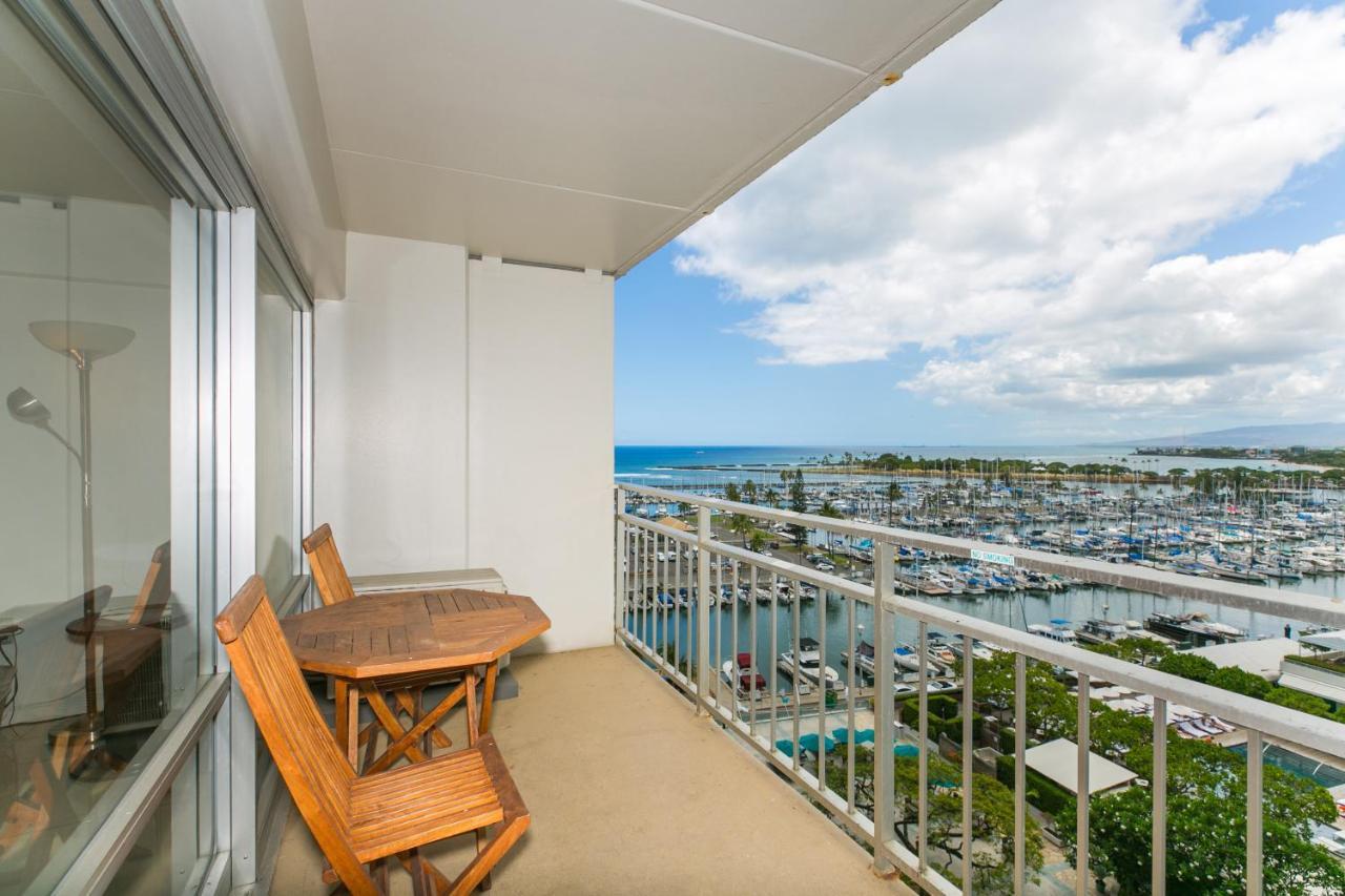 Ilikai Tower 1027 in Honolulu, United States