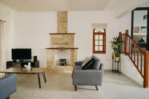 Coralsunset Property Management Ltd