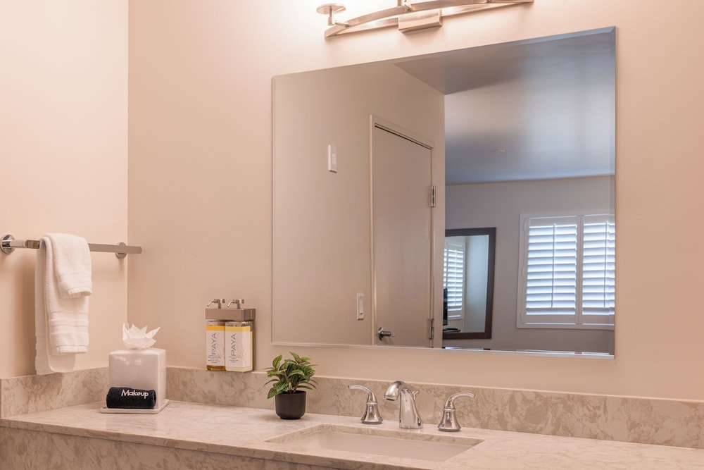 Inn At Moss Landing Point - photo 62
