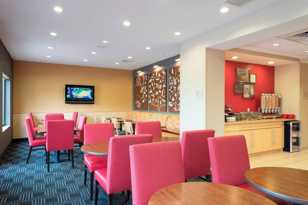 TownePlace Suites by Marriott Kalamazoo - photo 19