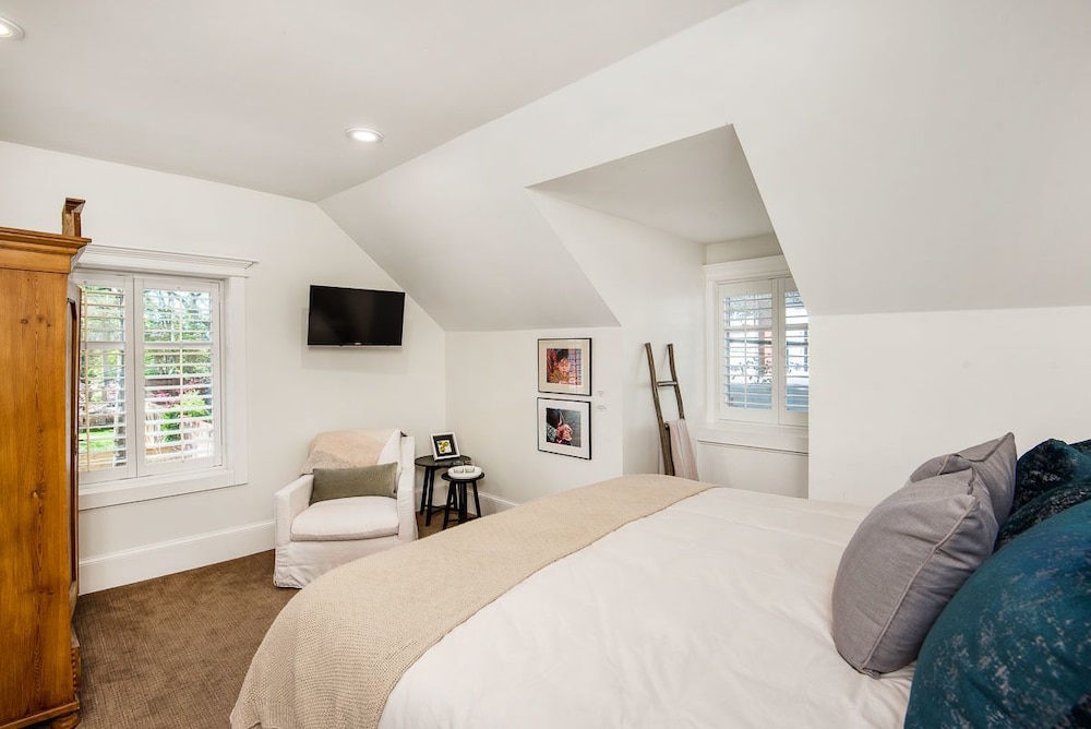 Oak Street Mansion - photo 20