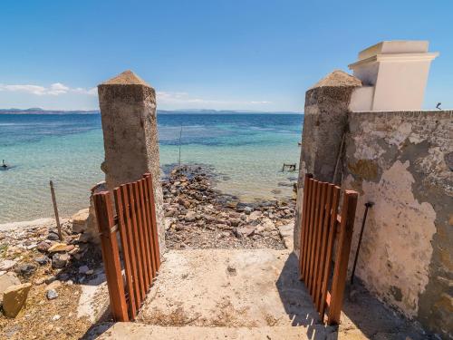 Taccarossa casa azzurra — 4-Star Luxury Hotel in Carloforte, Italy