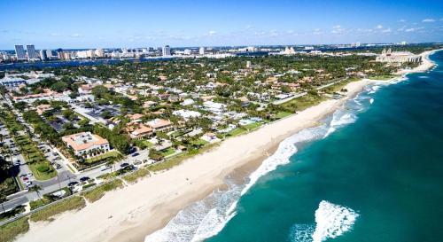 The Palm Beach Hotel Condominium - photo 10