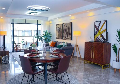 Rose Manor Cozy Luxurious 2 Bedroom Apartment in Kilimani Nairobi — 4-Star Luxury Hotel in Nairobi, Kenya