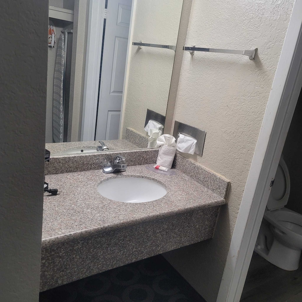 SureStay Hotel by Best Western San Antonio Northeast - photo 29