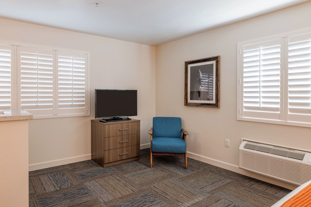 Inn At Moss Landing Point - photo 39