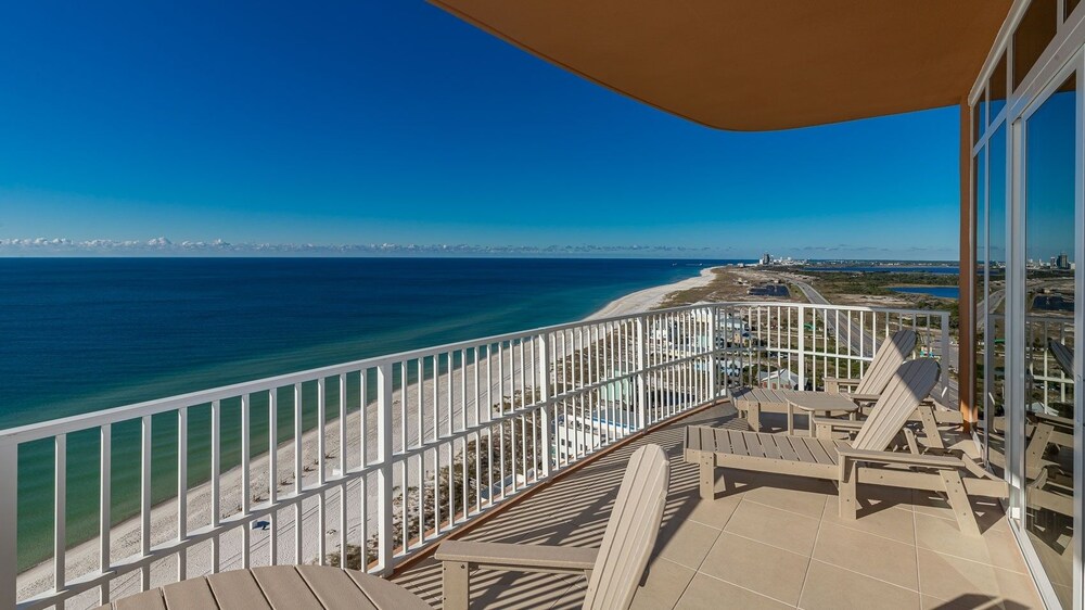 Phoenix Gulf Towers 1701 4 Bedroom Condo by Redawning - photo 33