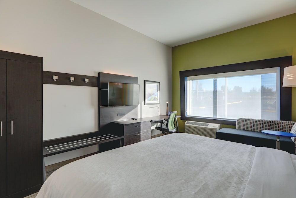 Holiday Inn Express & Suites Auburn Downtown by IHG - photo 5