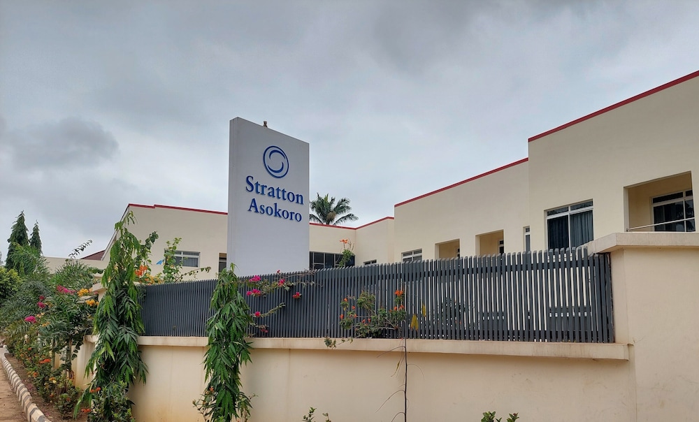 Stratton 38 Asokoro - carbon neutral hotel in Abuja