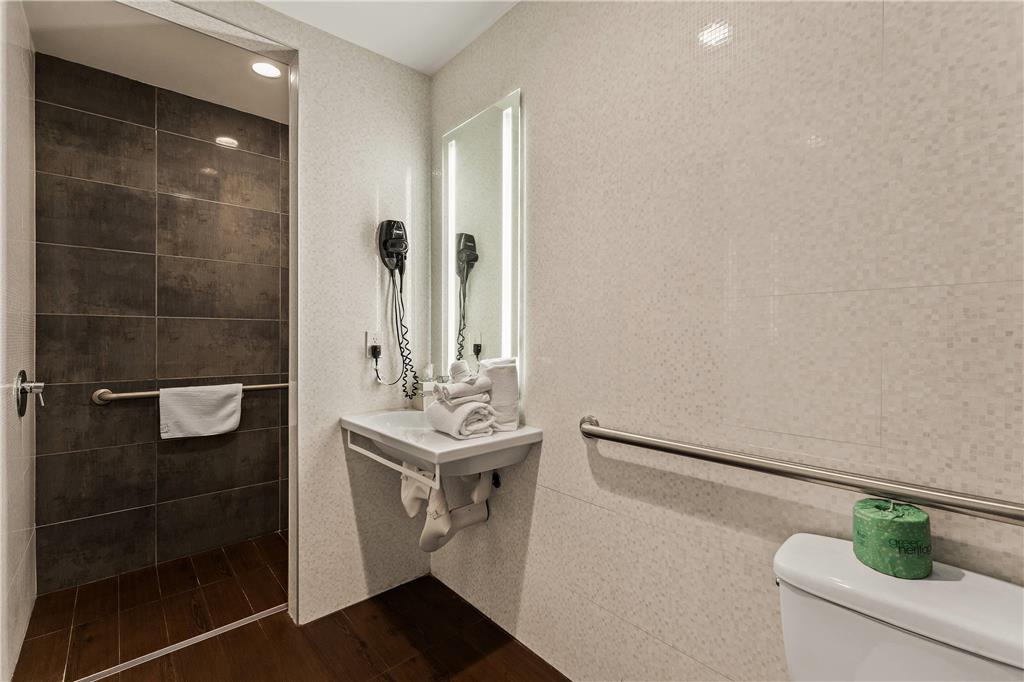 Quality Inn Philadelphia Center City - photo 26