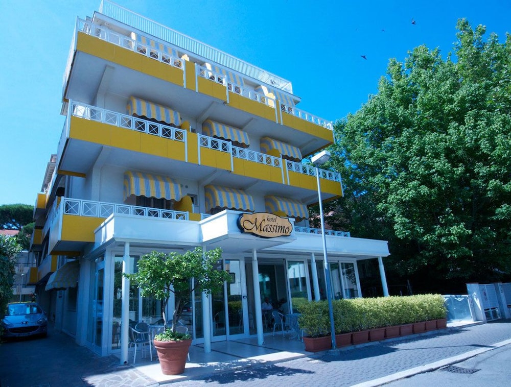 Hotel Massimo - last minute hotel in Riccione