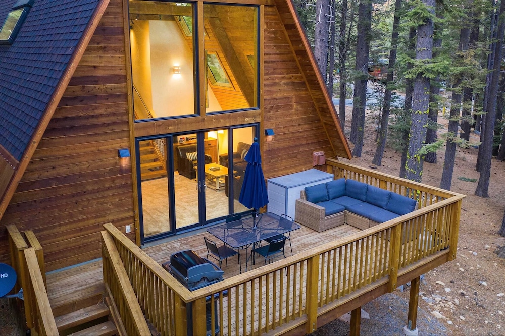 Tamarack by Avantstay Remodeled Chamberlands Full Beach Pool Access - photo 5