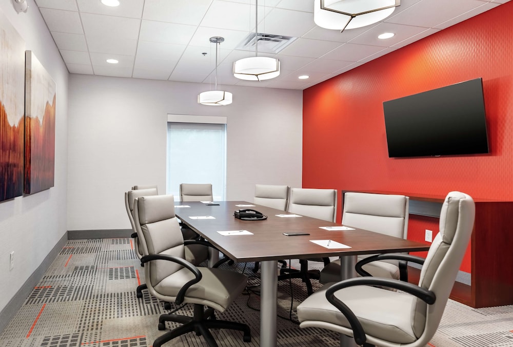 Hampton Inn Acworth - photo 41