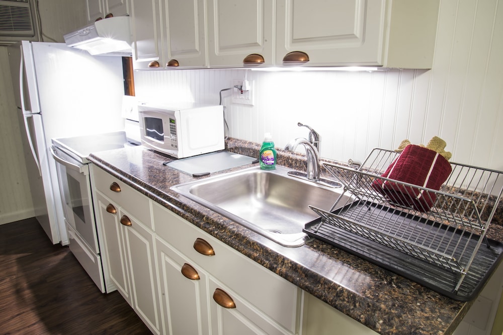 Fairway Overnight & Extended Stay - photo 16