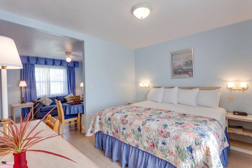 Fountain Cottages Inn - photo 24