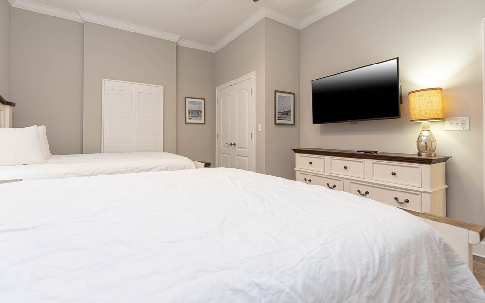 Phoenix Gulf Tower 1503 3 Bedroom Condo - photo 10