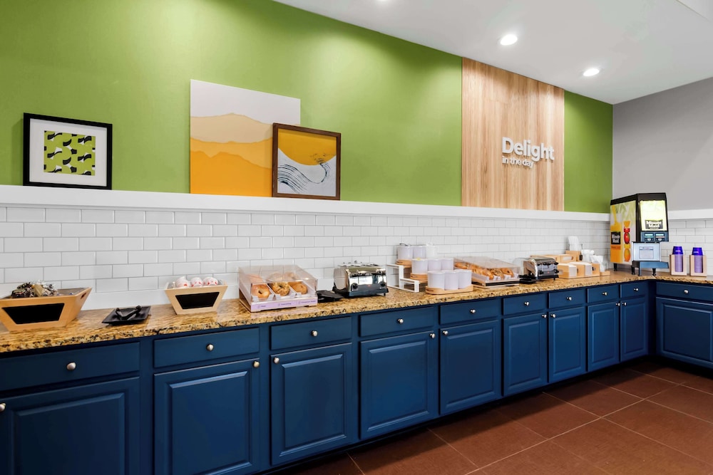 Spark by Hilton Daleville Roanoke North - photo 23