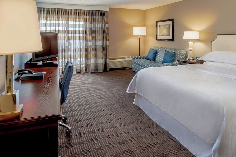 Sheraton Westport Chalet Hotel St. Louis - photo 12