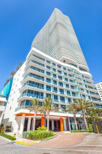 Hyde Beach Luxury Condo Resort apts - photo 9