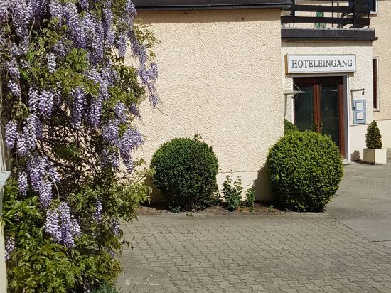 Bed Breakfast Hotel Mullerhof — Potsdam