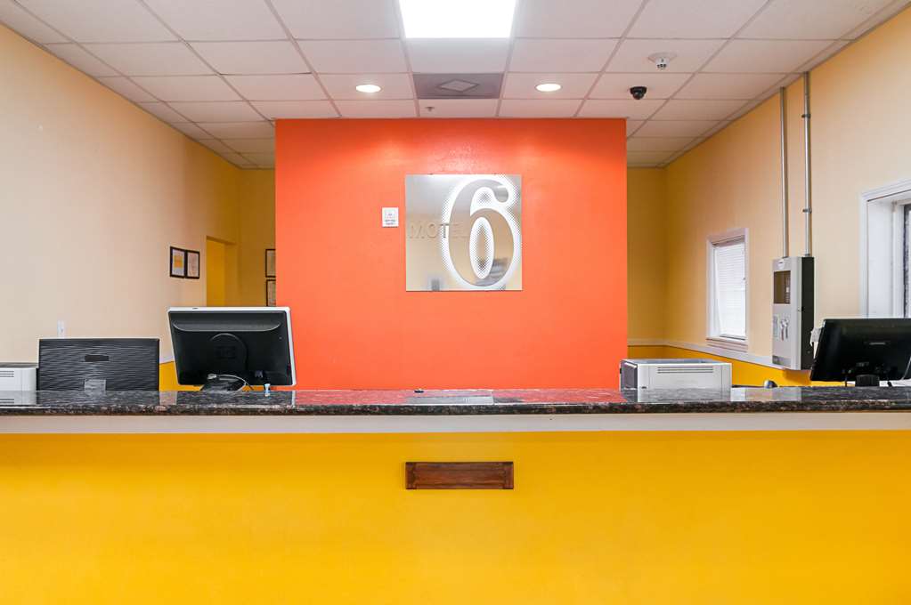 Motel6 New Orleans LA Near Downtown - photo 24