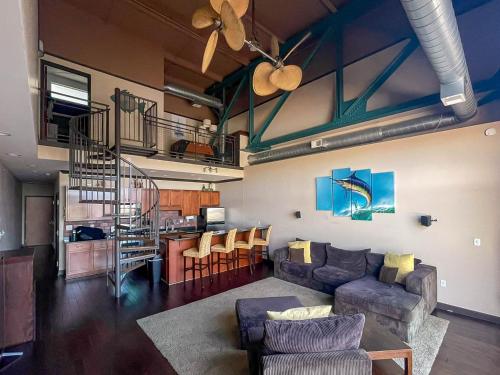 Marlin at the Lake Downtown Sandusky — 4-Star Luxury Hotel in Sandusky, United States