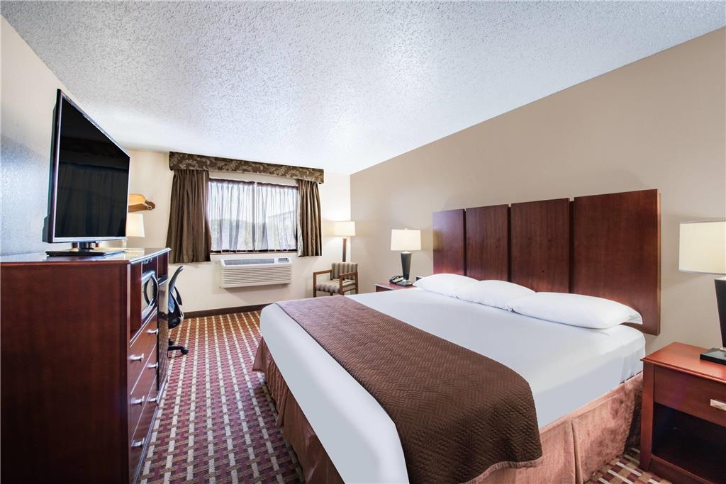 Super 8 by Wyndham Harlingen TX - photo 6